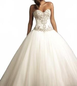 NEW ALLURE BRIDALS sweetheart corset wedding dress in diamond white/silver